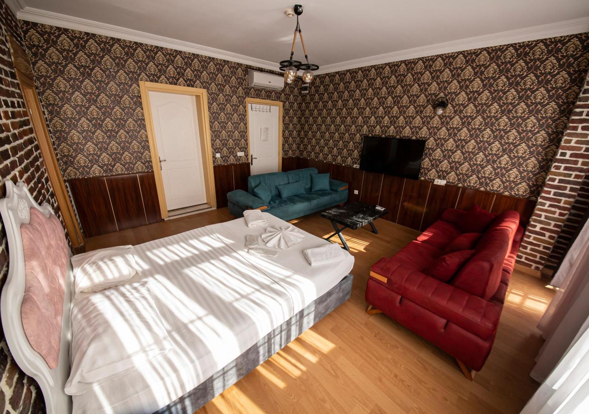 Royal Garden Suite And Hotel Istambul Exterior foto