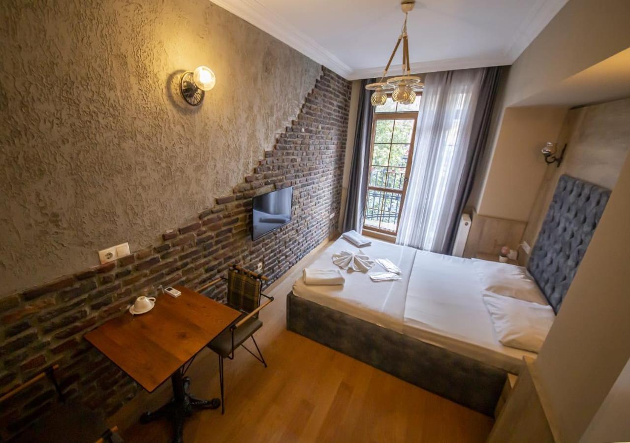Royal Garden Suite And Hotel Istambul Exterior foto
