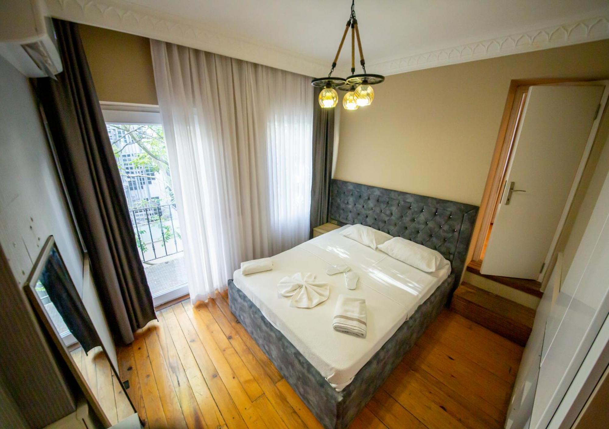 Royal Garden Suite And Hotel Istambul Exterior foto