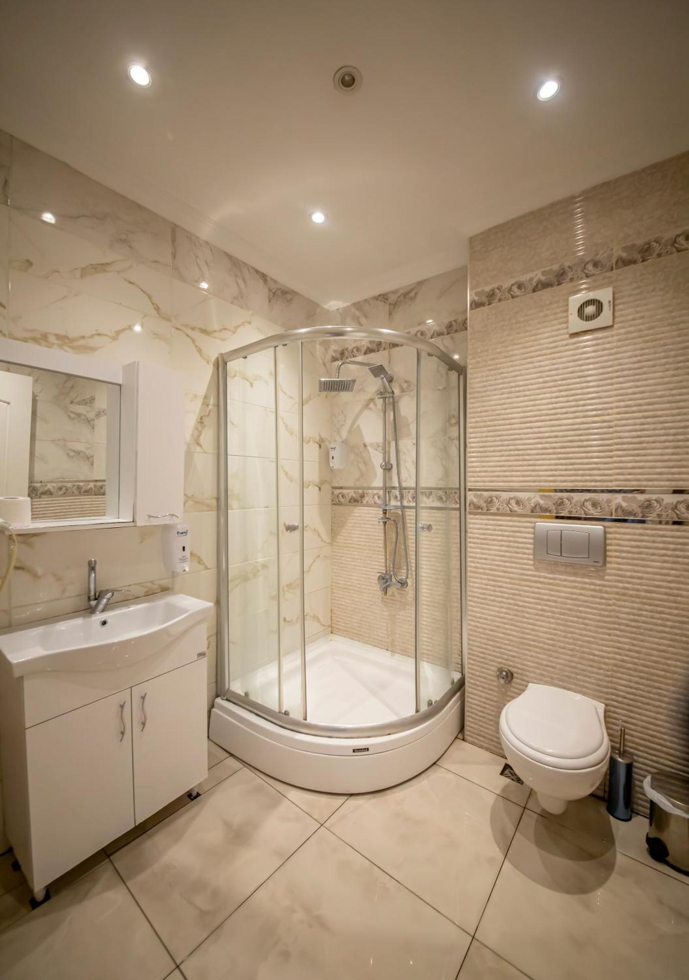 Royal Garden Suite And Hotel Istambul Exterior foto