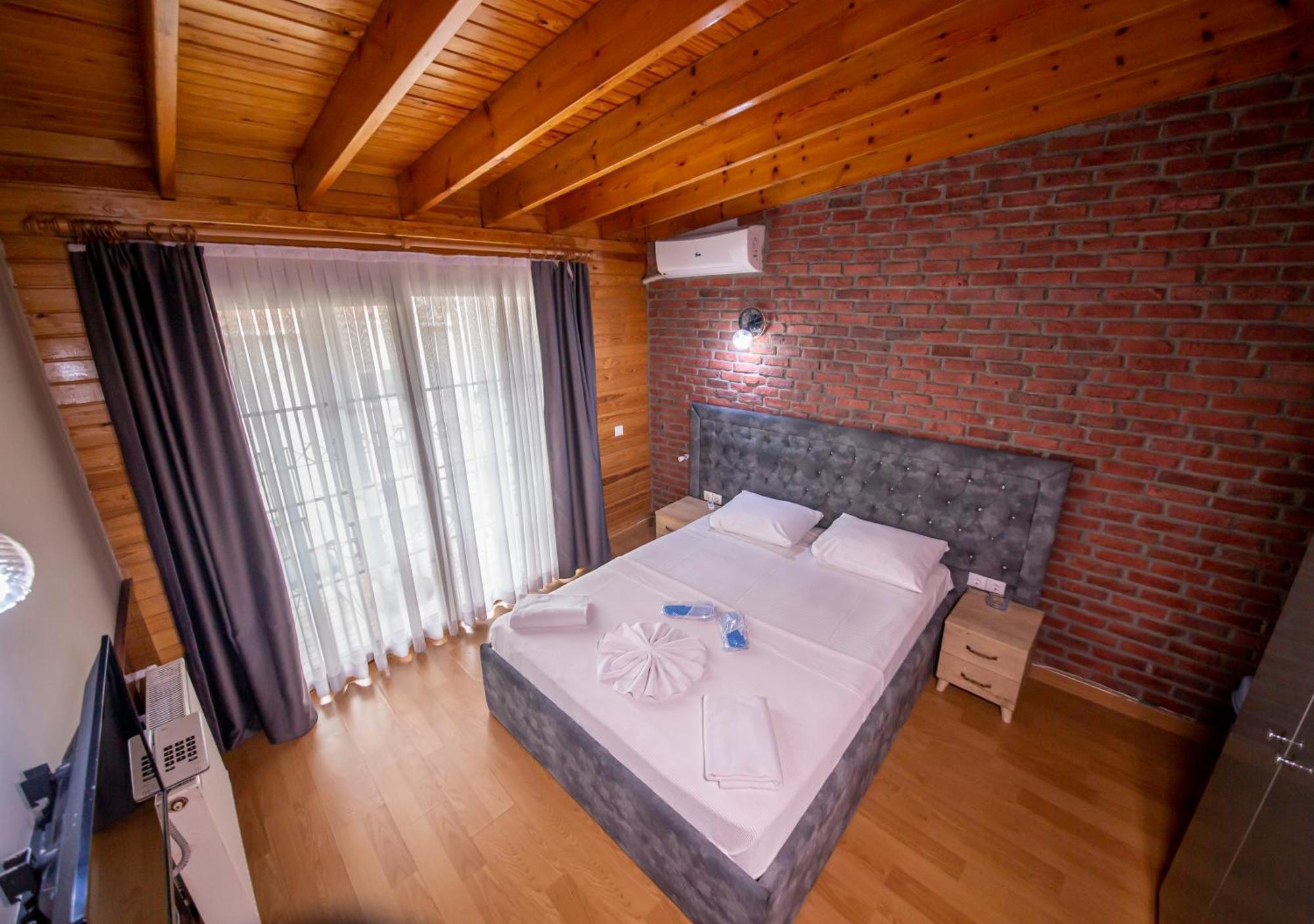 Royal Garden Suite And Hotel Istambul Exterior foto
